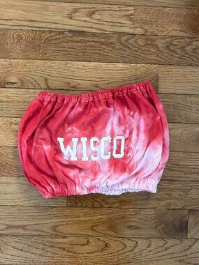 UW-Madison tank. Tailgate brand. Fits size XS. Tube top